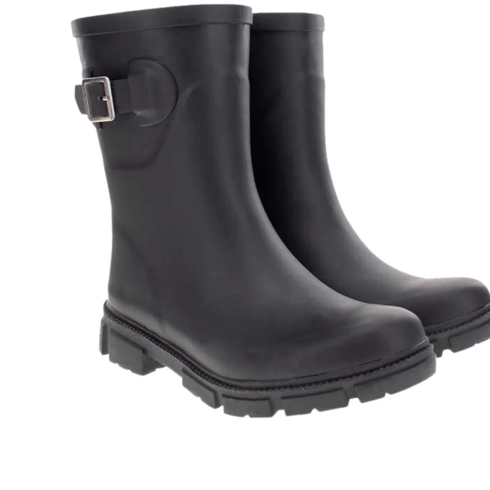 NIB • Chooka • Black • Mid • Rain Boots